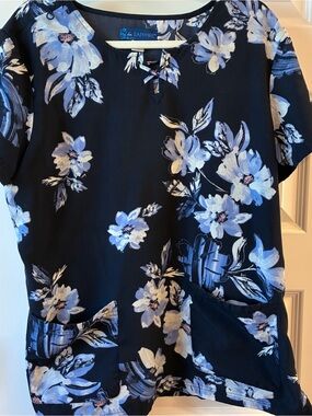 Koi Women’s Scrub top